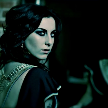 Артист Carly Smithson