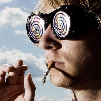 Chrome Canyon - Chasing The Dead (Mike Simonetti remix)