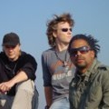 C.O.N.Sequencer - Impulses (feat. Milque)