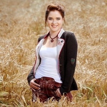 Карина - Люблю Тебя (песенка грустная,