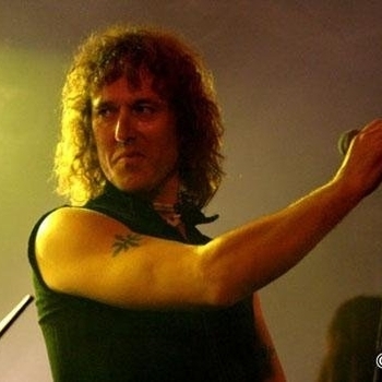 Carl Sentance - Don't Walk Away