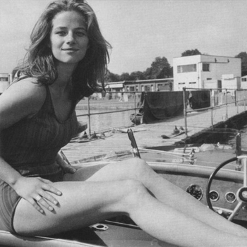 Charlotte Rampling - On aime se sentir aimee