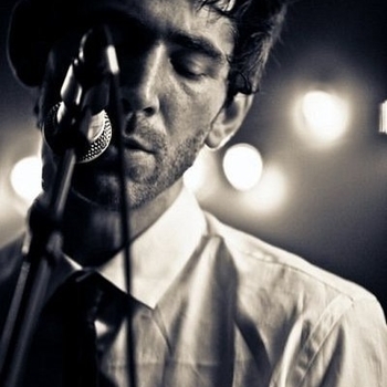 Chris James - Addicted