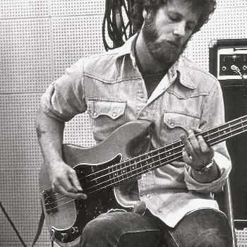 Артист Chris Hillman