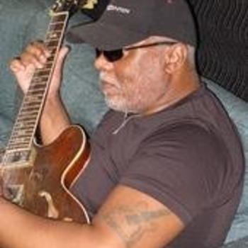 Carlos Johnson - Key To The Highway