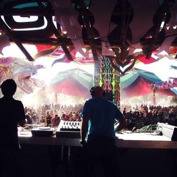 Circuit Breakers - New Horizons (Original Mix)