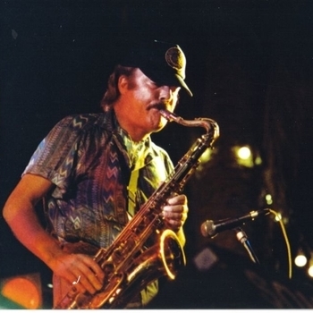 Casey Howie & The Seniors - Twist At The Top