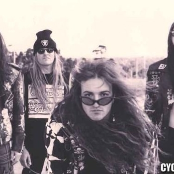 Cyclone Tracy - Piano in Trance (Extended Mix)