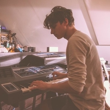 Elliot Moss - Closedloop