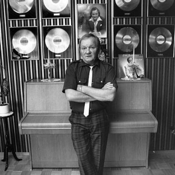 Erkki Junkkarinen - Tango, Lumihiutaleita