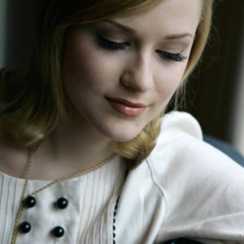 Evan Rachel Wood - Hold Me Tight (Саундтрек из фильма "Через Вселенную / Across the Universe")