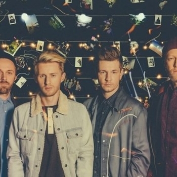 Ewert and the Two Dragons - Falling