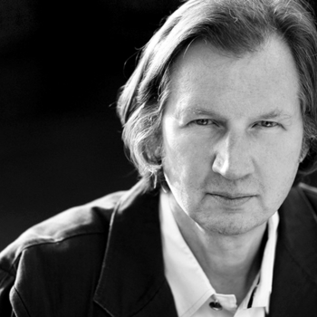 Elia Cmiral - Goodman s Laboratory (Музыка из фильма "Пираньи 3DD / Piranha 3DD")