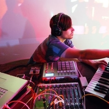 Eliot Lipp - Sneakin' (Baby Part 1)