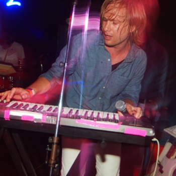 Estate - Stolen Heart