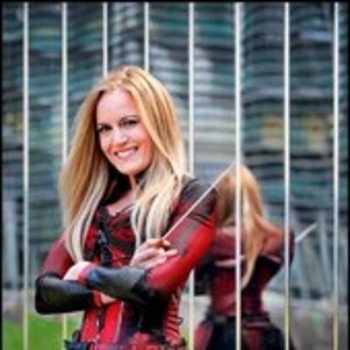 Eimear Noone - Stormlords on the March H3