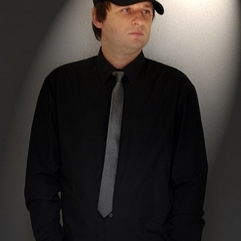 Ed Royal feat. Enne - Born To Funk (саундтрек из фильма "Розовая пантера / The Pink Panther")