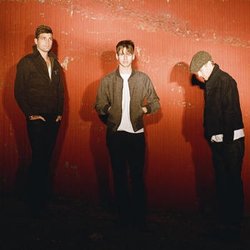 Foster the People - Pumped Up Kicks (OST "Милые обманщицы" / "Pretty Little Liars") (2 сезон, 20 серия)