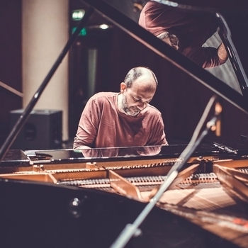 Fabrizio Paterlini - Follow the Clouds (Инструментальная музыка 2023)