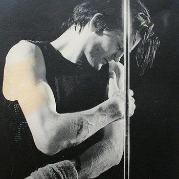 Артист Feargal Sharkey