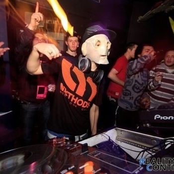 Funtcase vs Genetix - Doomed