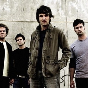 Fee - Everything Falls