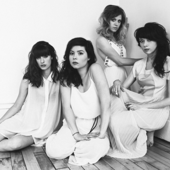 Feathers - Land of the Innocent (ОСТ "Милые обманщицы" / "Pretty Little Liars") (5 сезон, 16 серия)