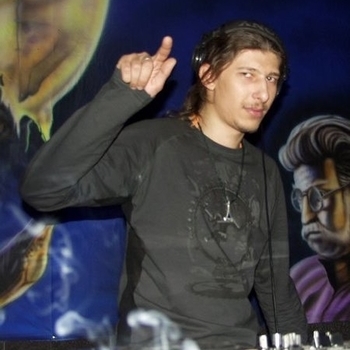 Freaking and On The Path - Cacao In For 6 1/2 (Psy Hi Gallery Volume 2. 2008)