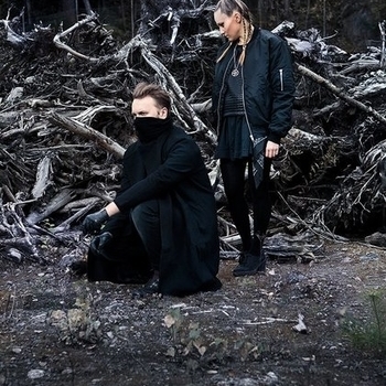 Femme En Fourrure - Bronco (Teeth Remix)