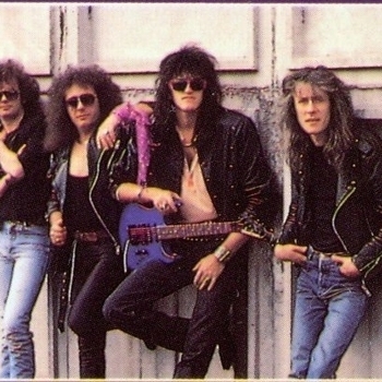 F.N. Guns - Teenagers' Rampage (Bonus track)