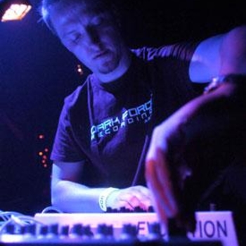 FL-X - Behind Reality