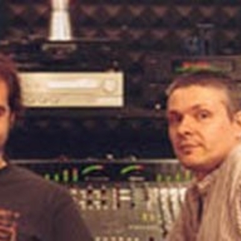 Four Carry Nuts - Pendulum (Bit Pulse Rmx)