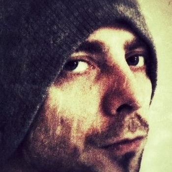 Future Skyline - Love Song