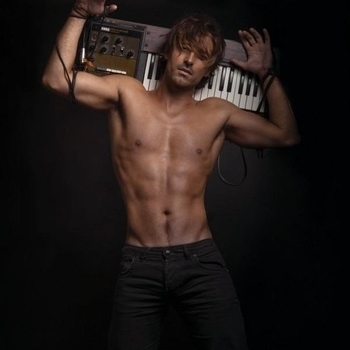 Gilles Luka - On S'Evite-(Radio Edit)