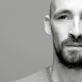 Anu Malik and Indeewar - Tere Aggey Oh Jaanam