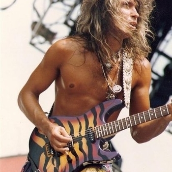 George Lynch - Rock You Like a Hurricane