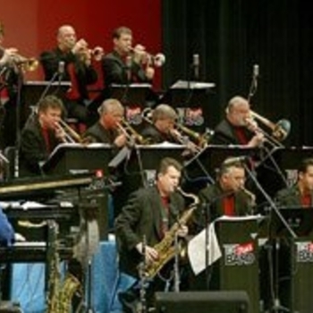 Gordon Goodwin's Big Phat Band - A Few Good Men