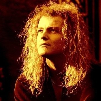 Gary Hughes - Wide Awake In Dreamland