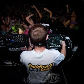 GANGSTA FUN & GNOME - Feel The Filth (Original Mix)