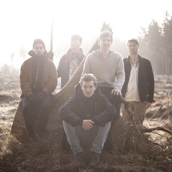 Girls in Airports - Intro