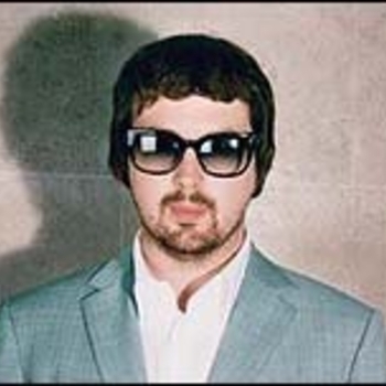 Girls On Top - Being Scrubbed