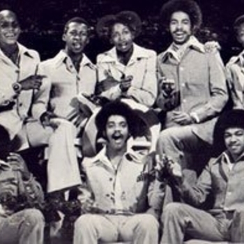 Gary's Gang - Keep On Dancin'