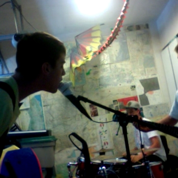 I Am Arrows - Green Grass