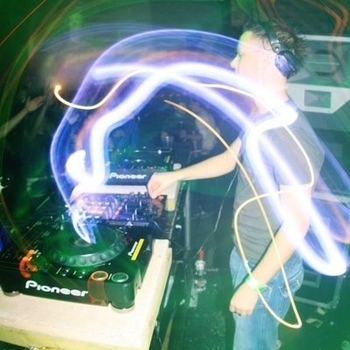 Garry Heaney Feat Julie Harrington - Love Shines Through You (Original Mix)