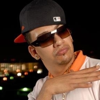 Guelo Star - Quiere Vacilon (feat. Angel y Khriz)