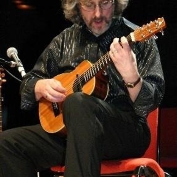 Артист Gordon Giltrap