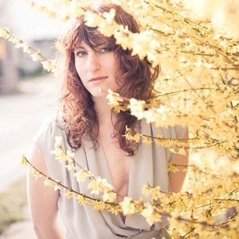 Hannah Georgas - Chit Chat (Саундтрек из фильма"Сколько у тебя? / What's Your Number?")