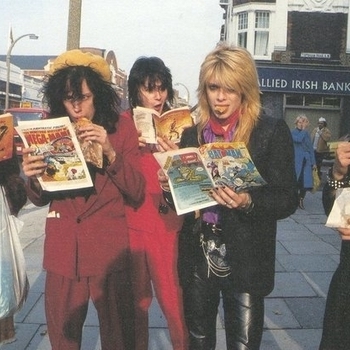 Hanoi Rocks - Up Around The Bend