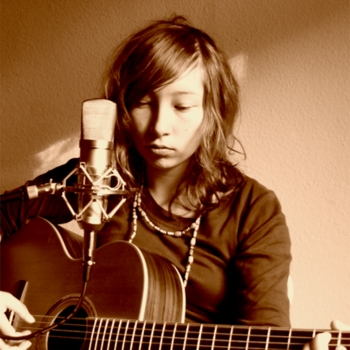 Haruko - Bird in the snow