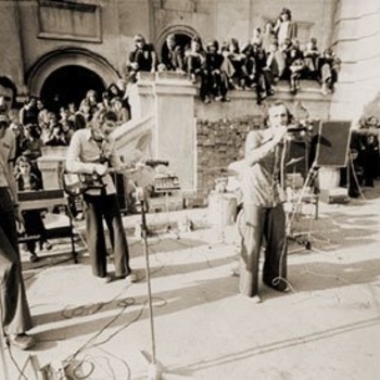 Артист Hiperbole (Hiperbolė)